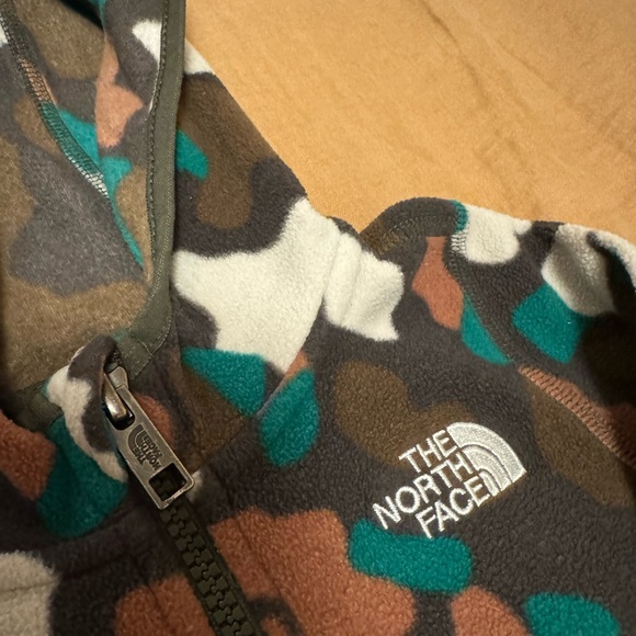 The North Face Baby Camo Fleece Zip Hoodie 12-18M - Picture 3 of 5